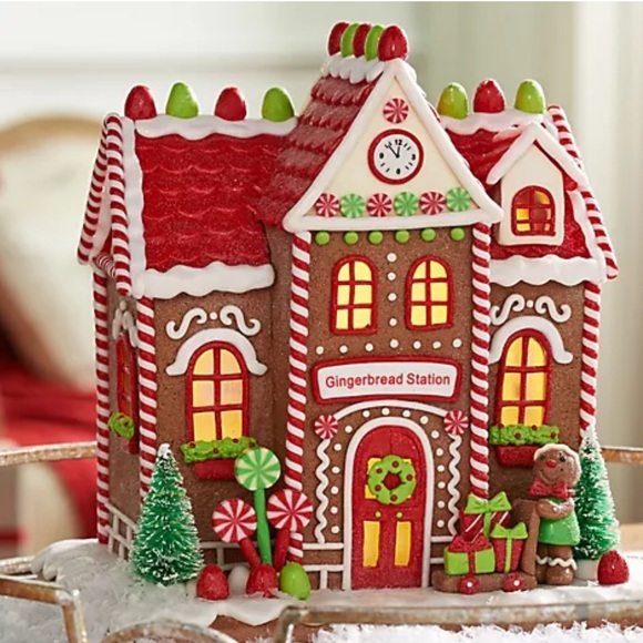 Lit Gingerbread Village Gingerbread Station by
Valerie - Picture 1 of 15